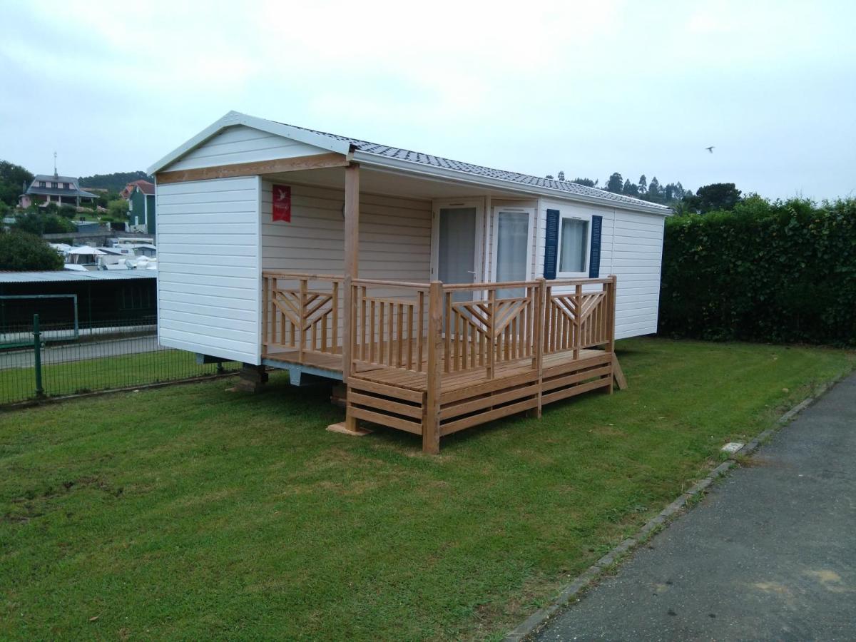 Camping Las Gaviotas Naveces ภายนอก รูปภาพ